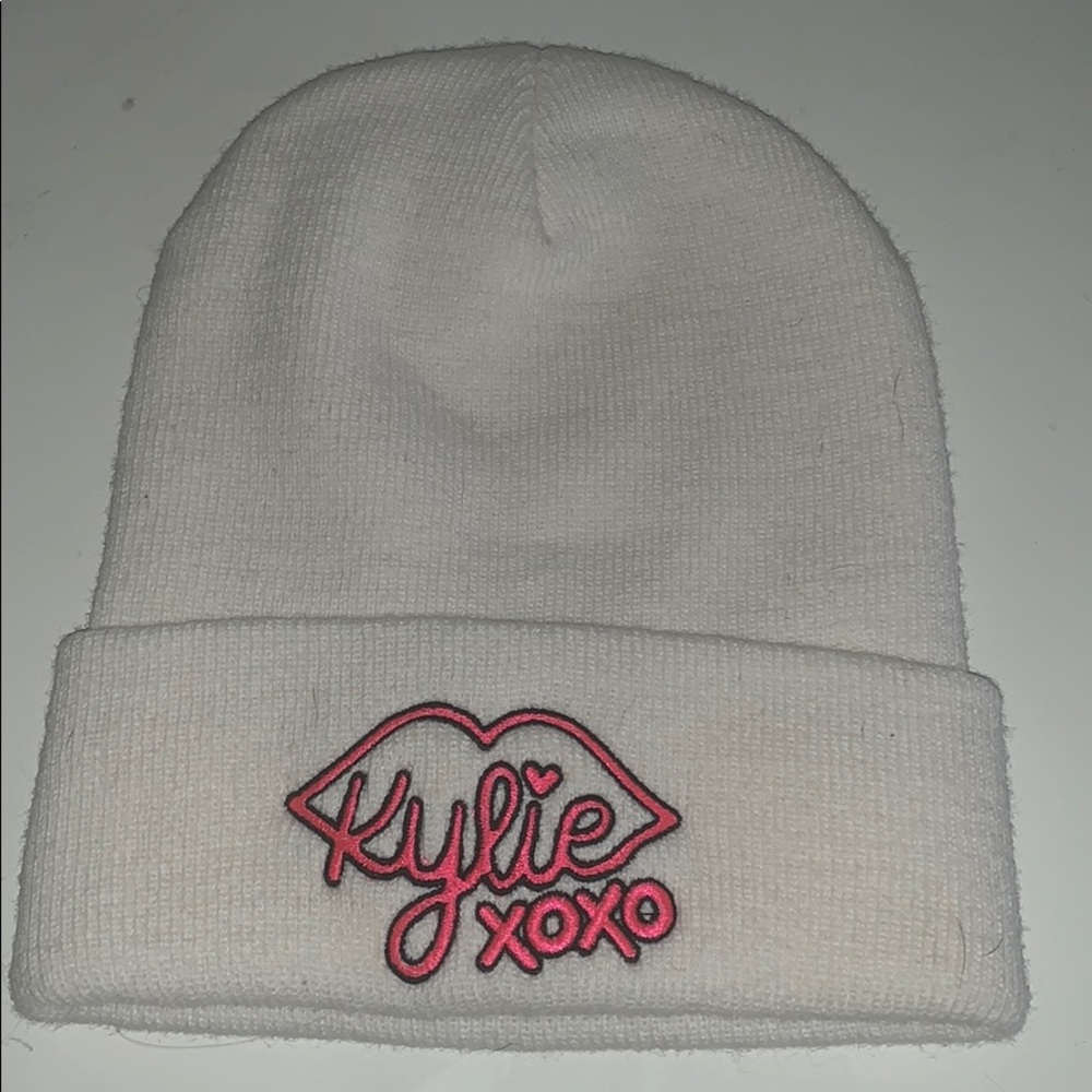 Custom White - Kylie beanie
